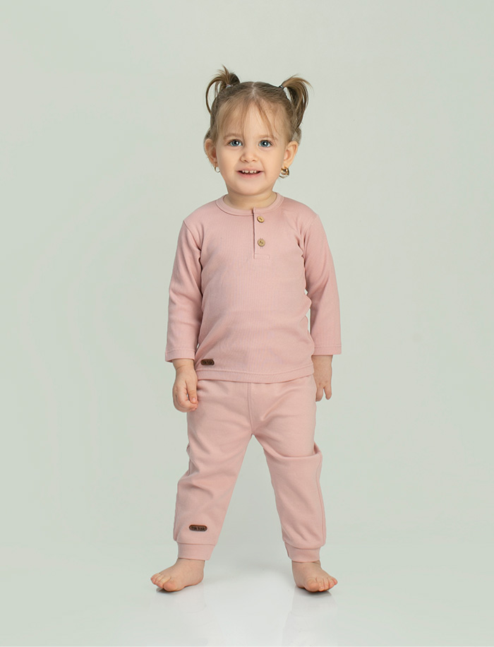 کبریتی صورتی