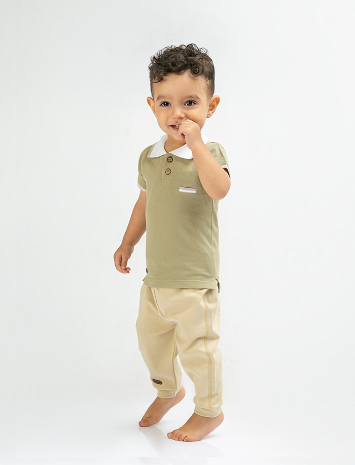 سبز یقه دار