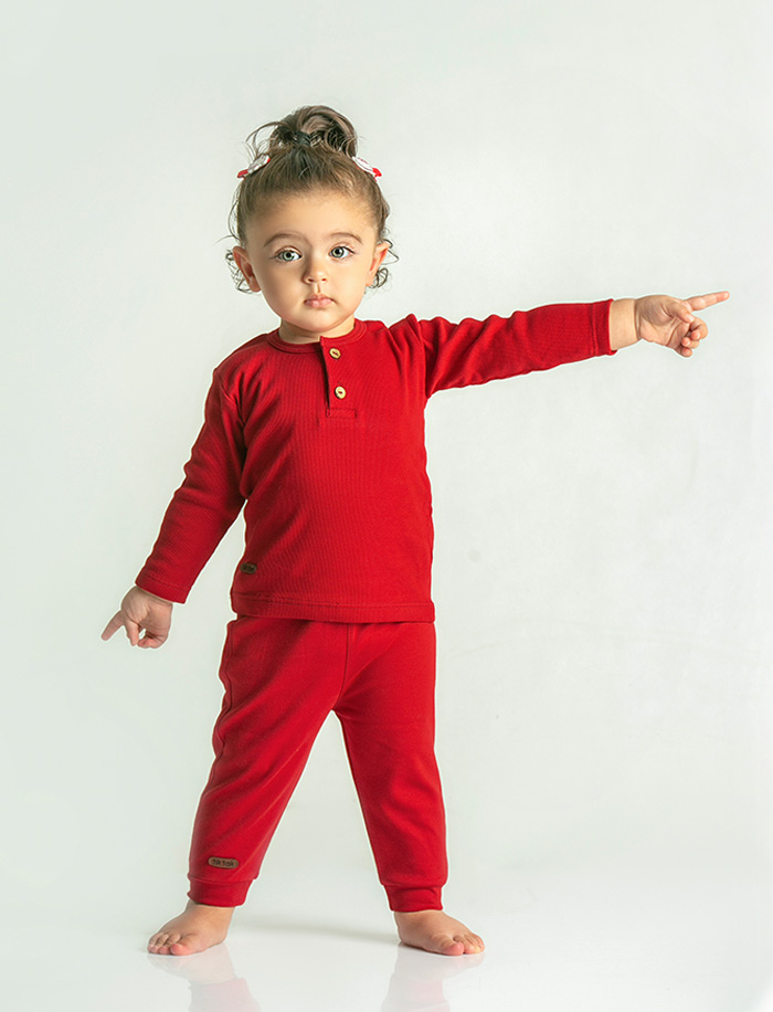 کبریتی زرشکی